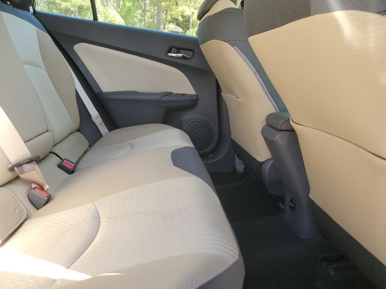 2018 TOYOTA PRIUS