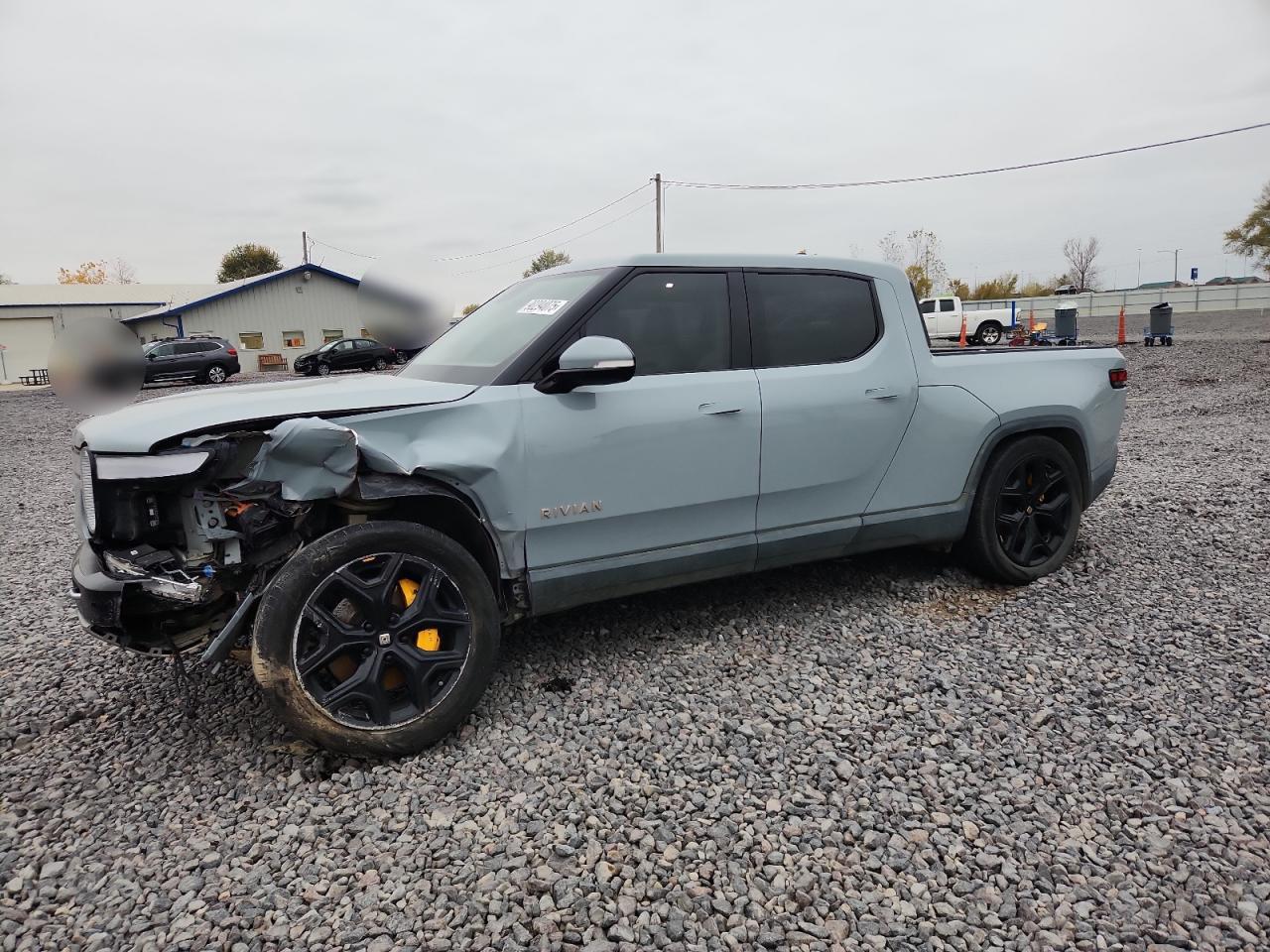 2022 RIVIAN R1t
