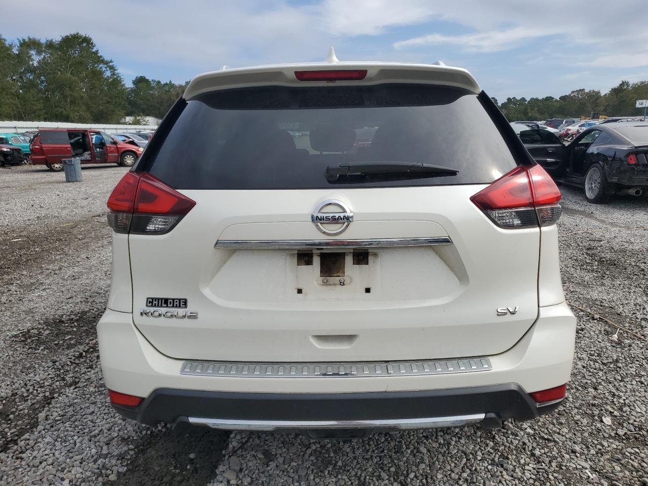 2017 NISSAN ROGUE