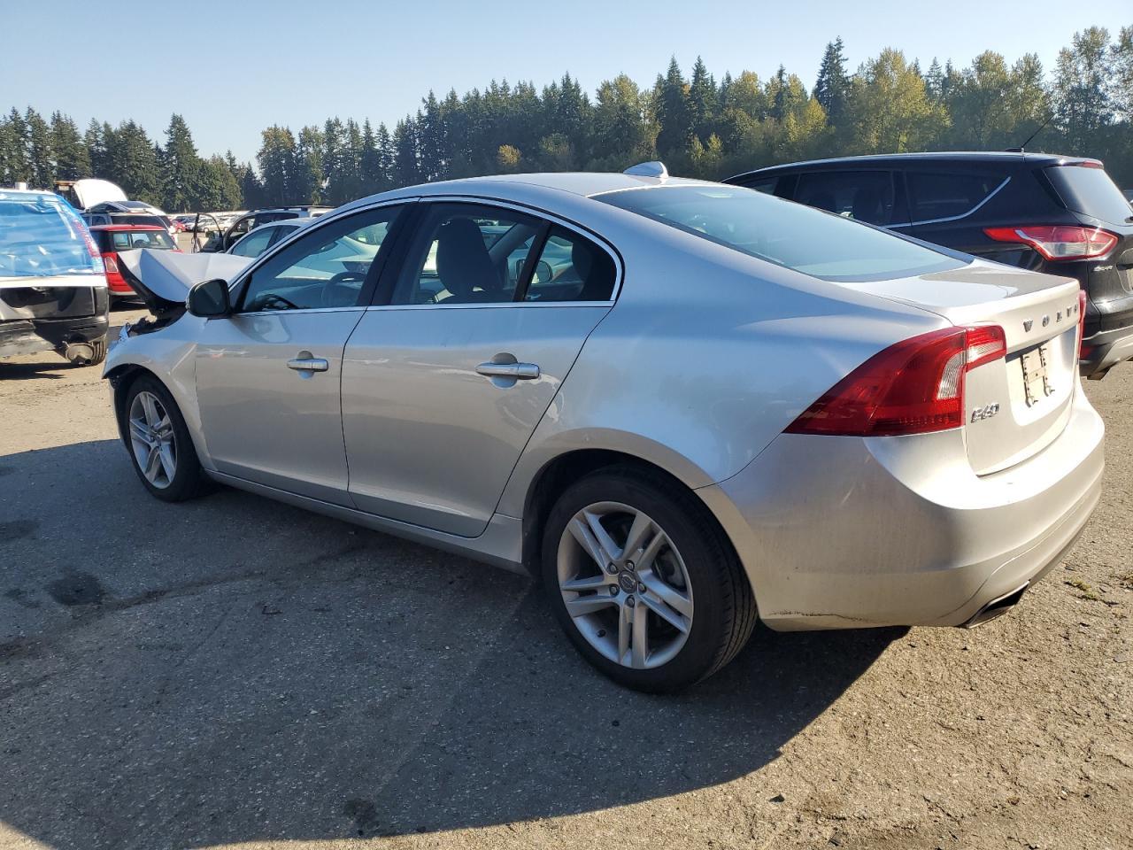 2015 VOLVO S60