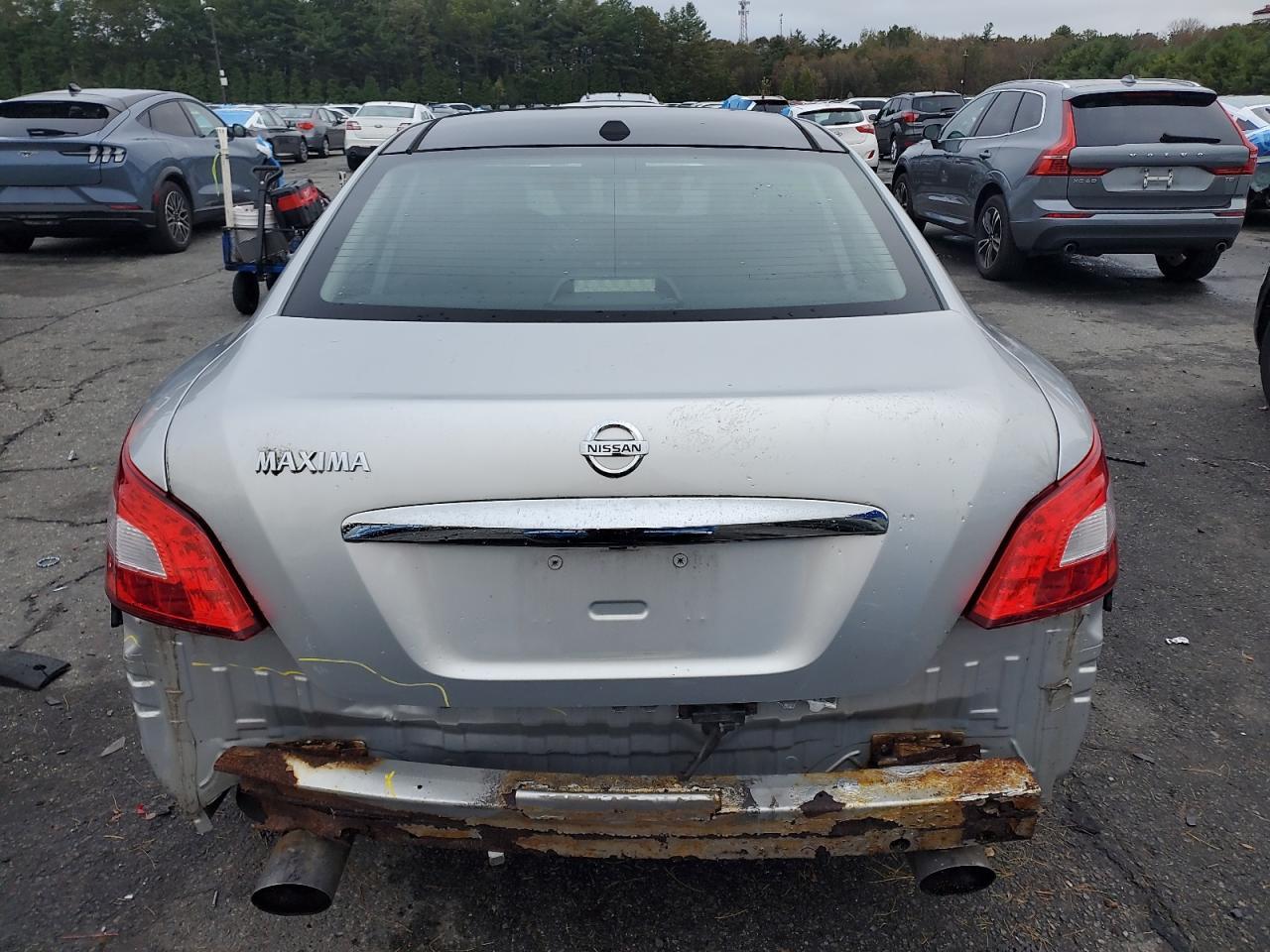 2010 NISSAN Maxima