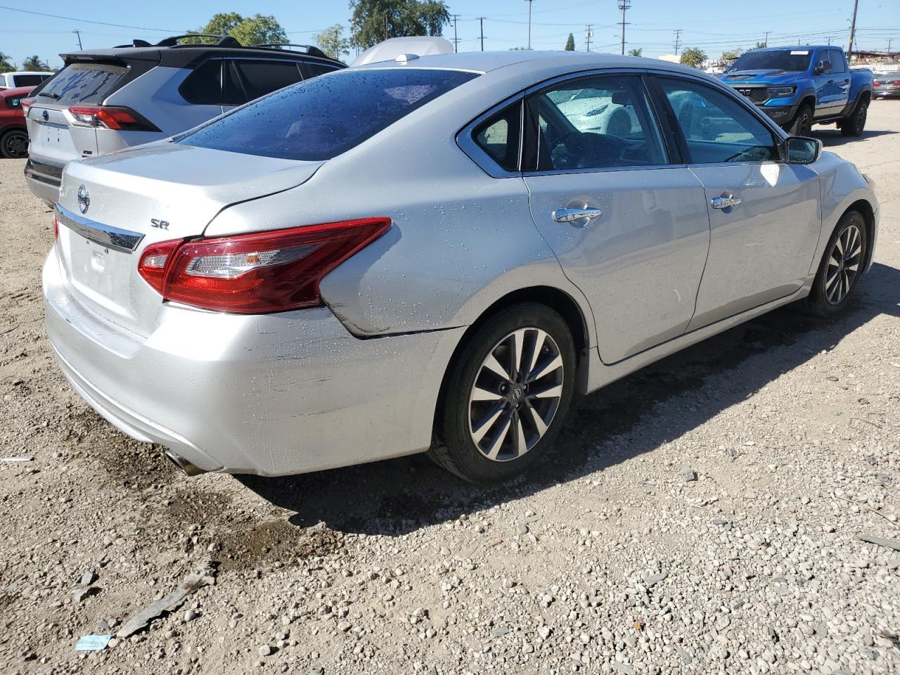 2017 NISSAN ALTIMA