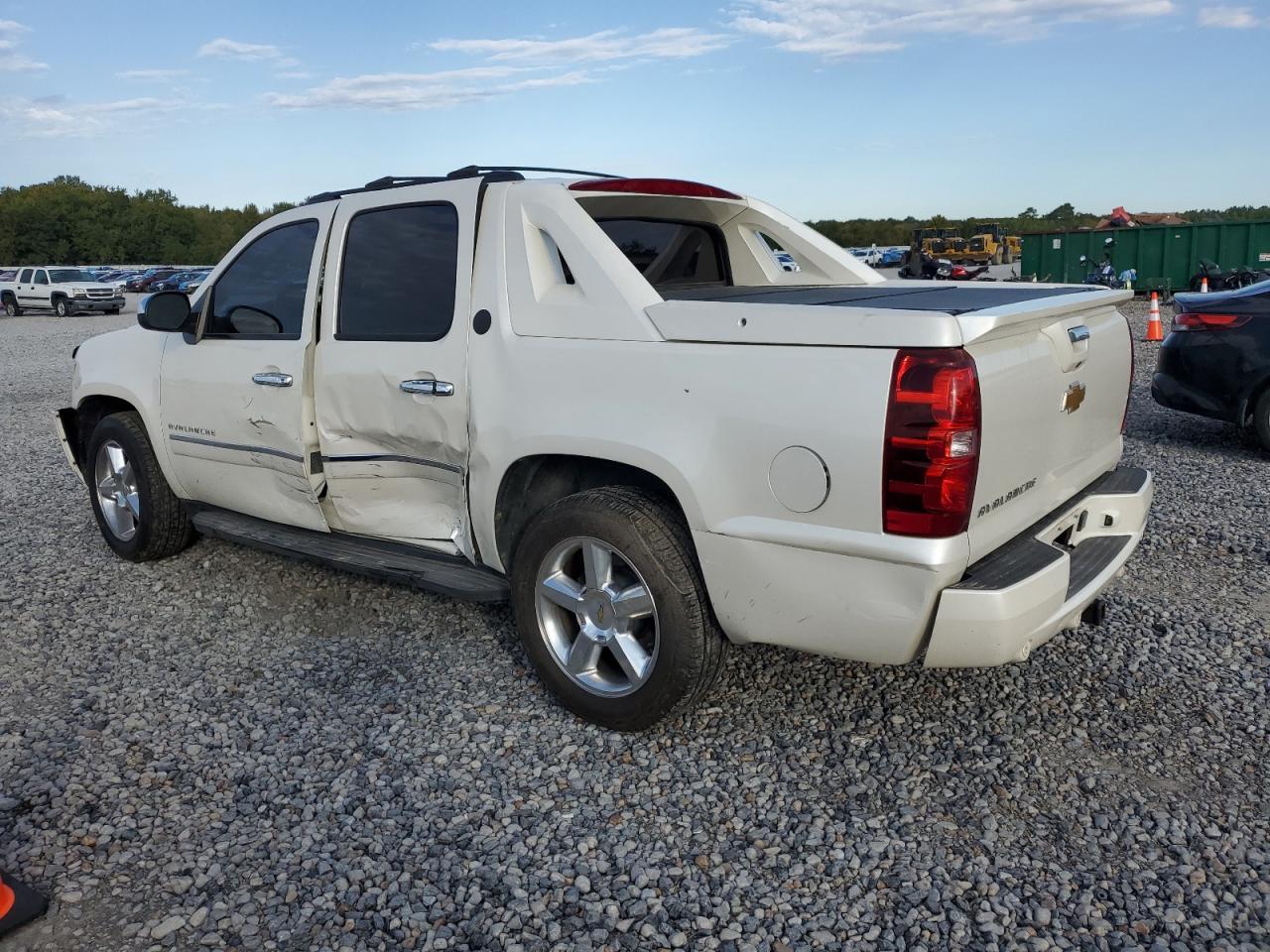 2013 CHEVROLET Avalanche