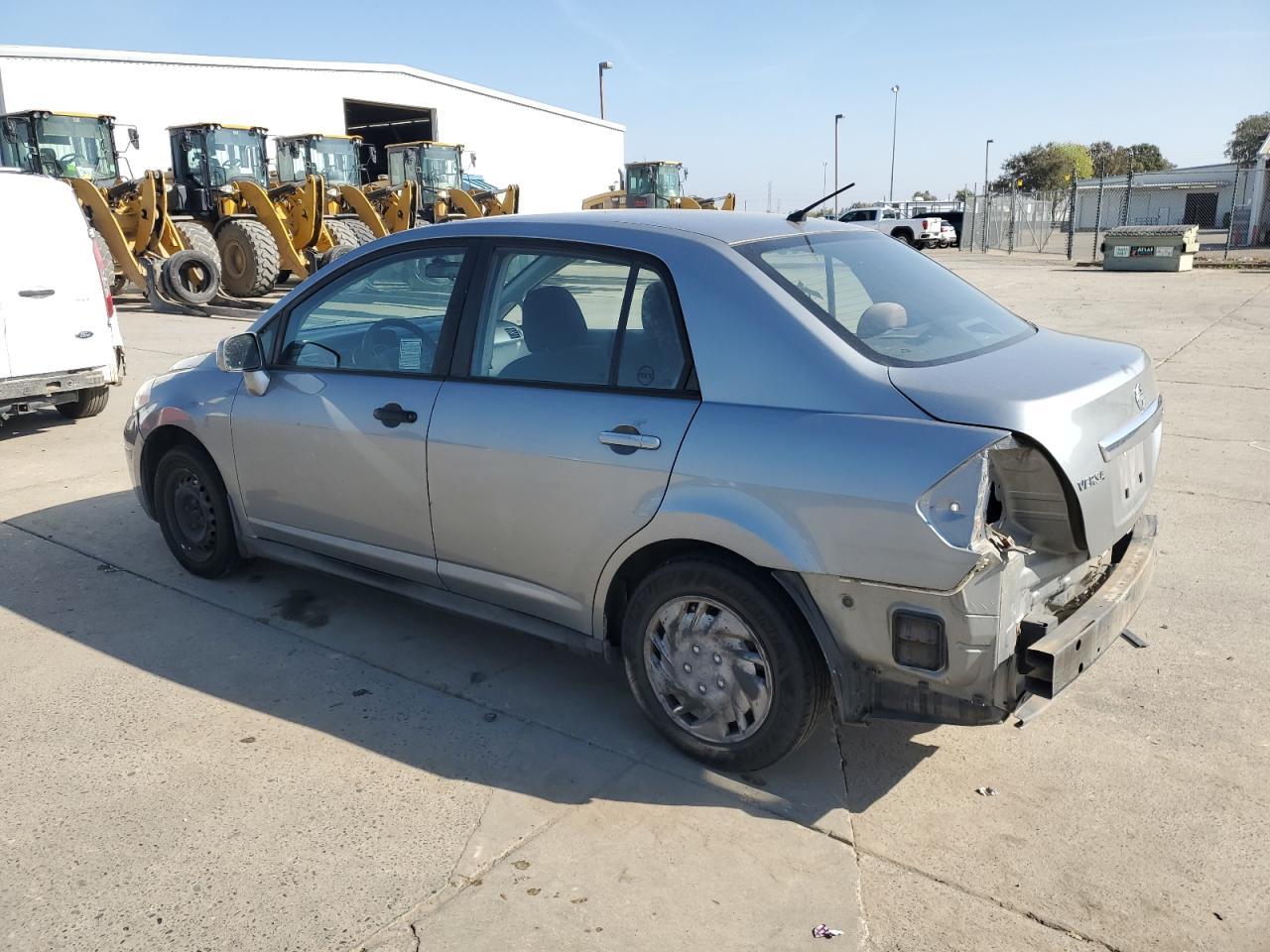 2010 NISSAN VERSA
