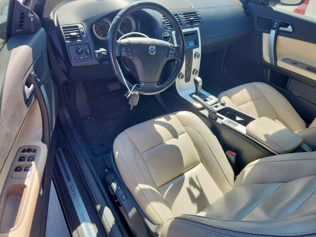 2013 VOLVO C70