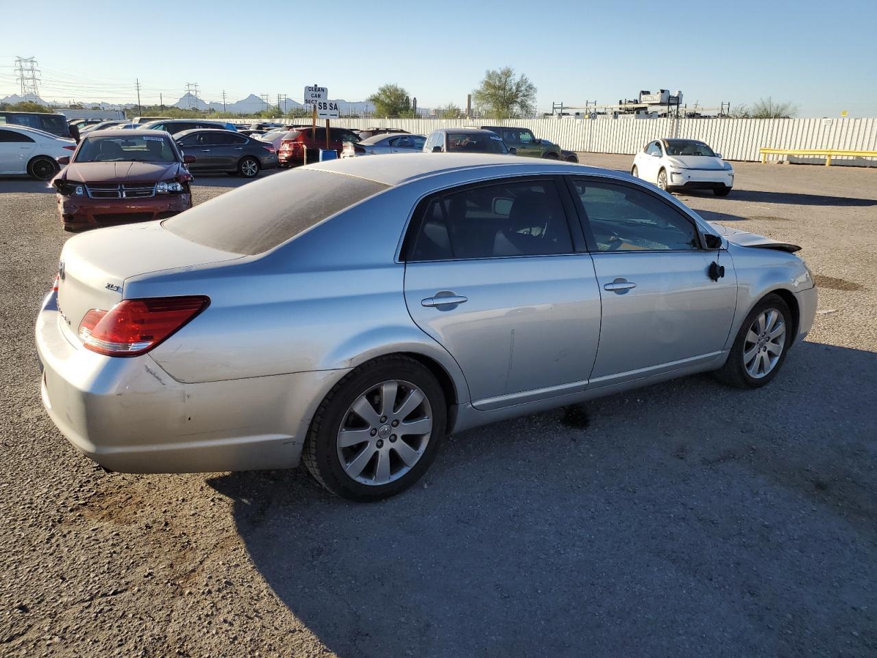 2007 TOYOTA Avalon