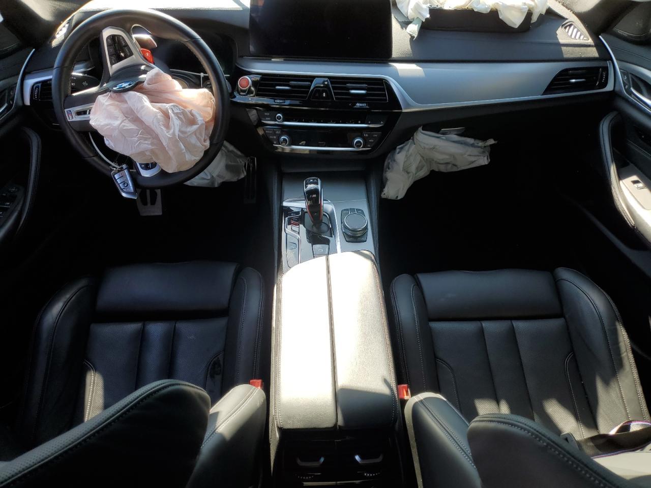2023 BMW M5