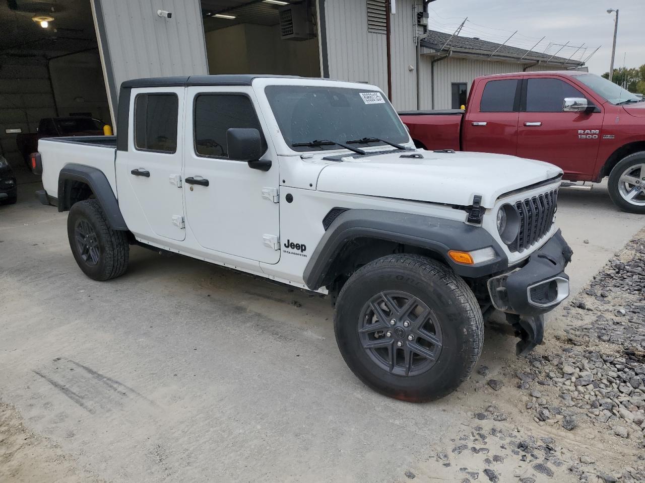 2025 JEEP Gladiator