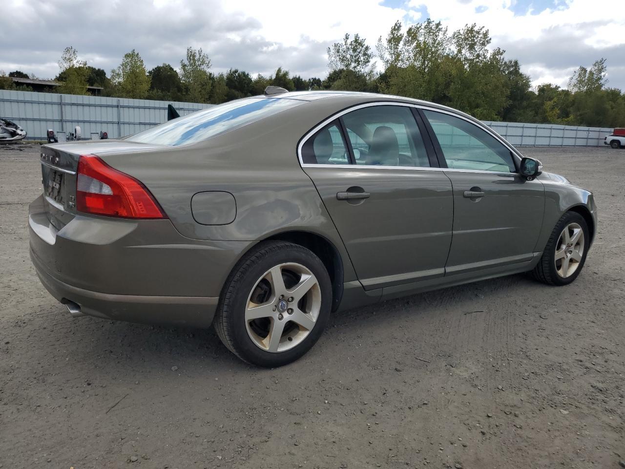2009 VOLVO S80