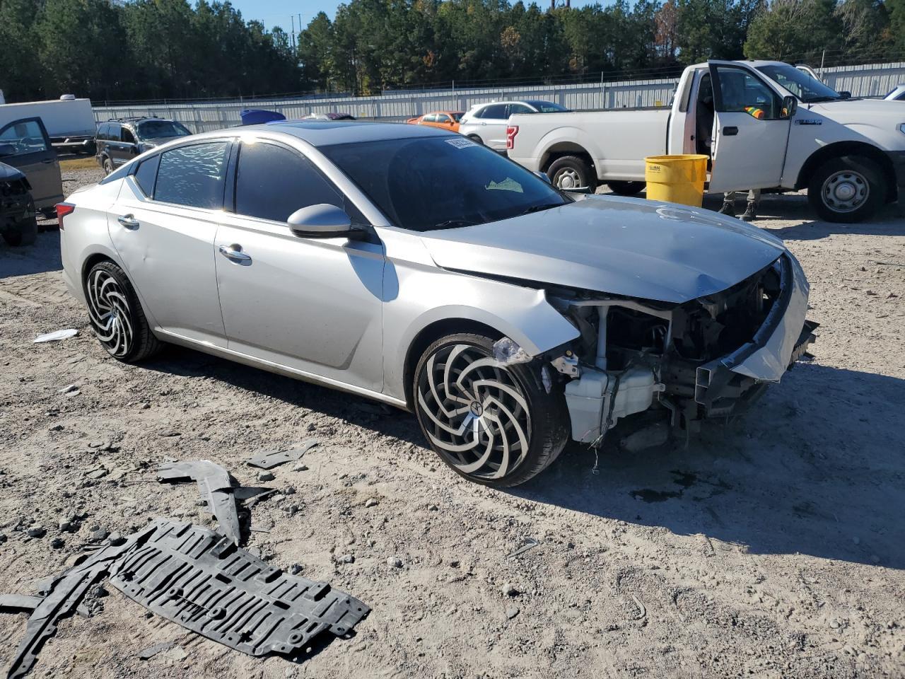 2019 NISSAN ALTIMA