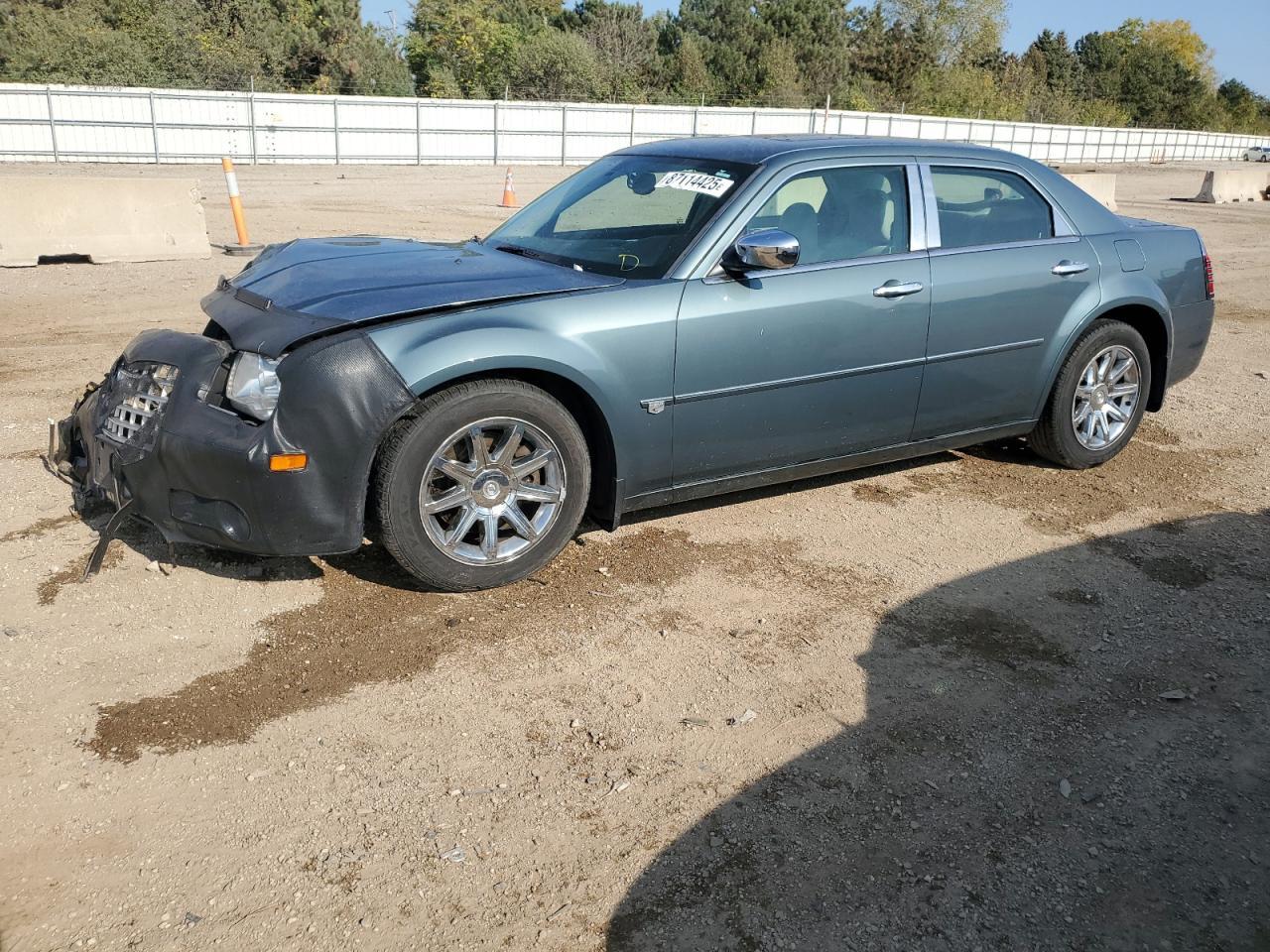 2005 CHRYSLER 300