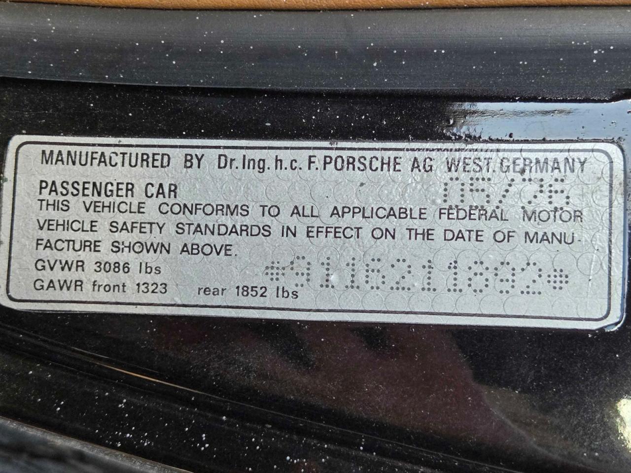 1976 PORSCHE 911