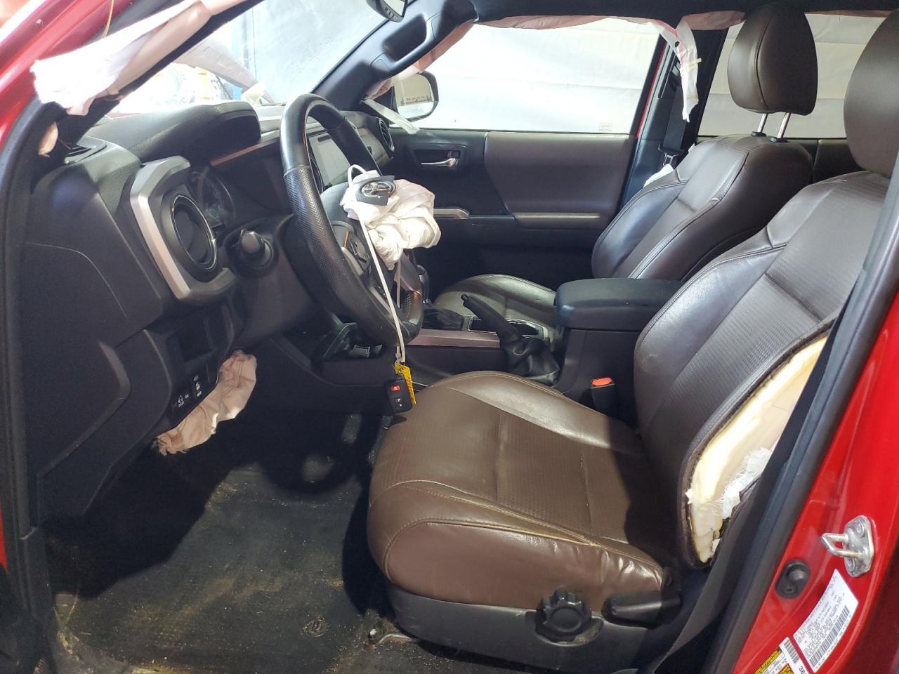 2016 TOYOTA TACOMA
