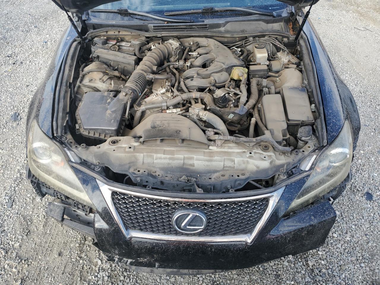2013 LEXUS Is