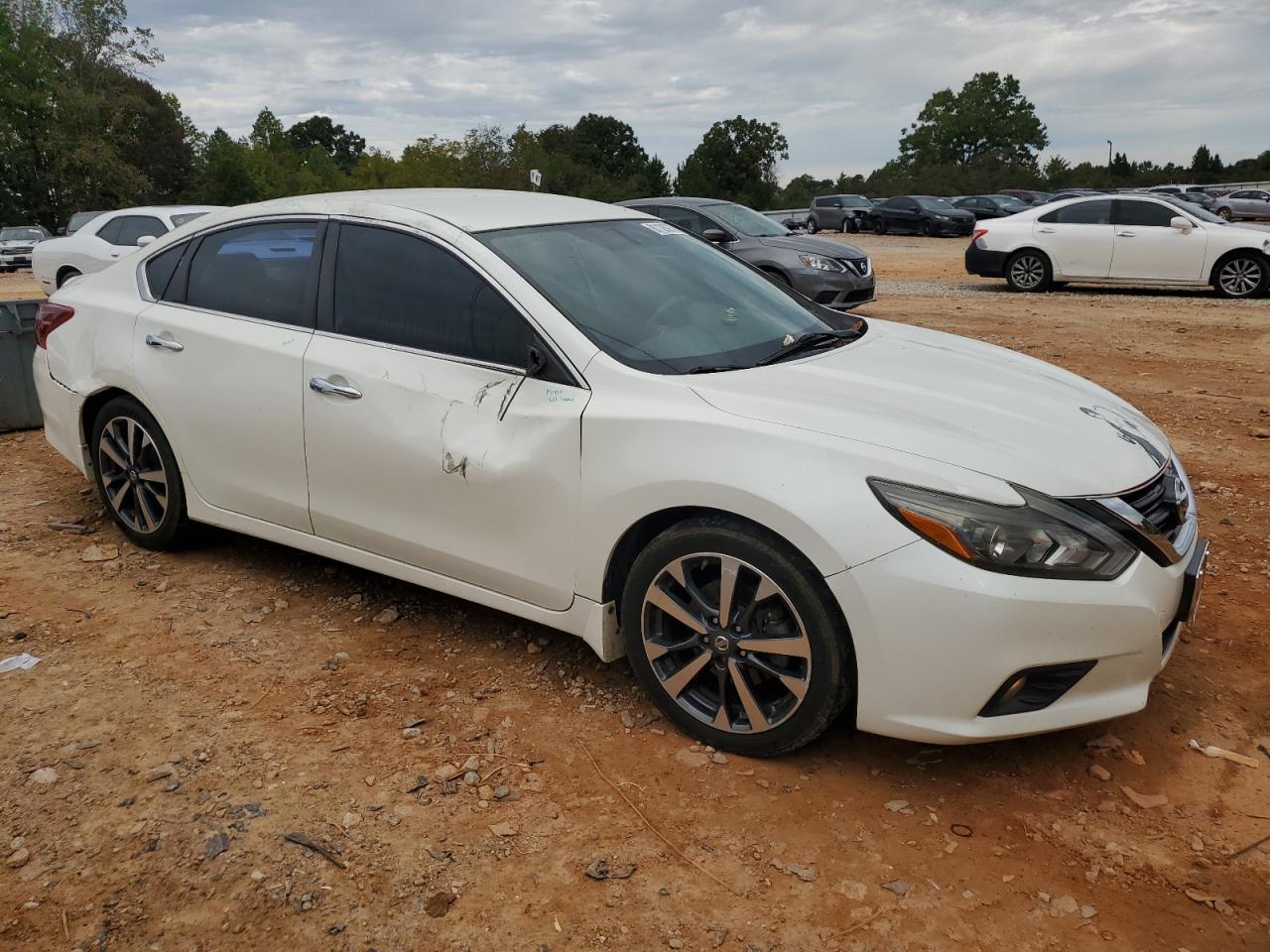 2017 NISSAN ALTIMA