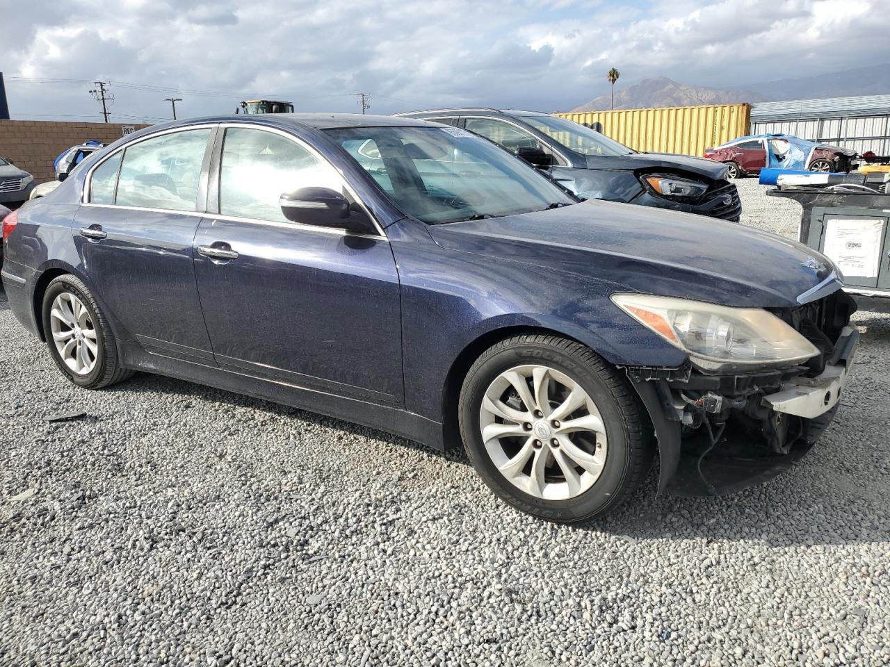 2012 HYUNDAI GENESIS