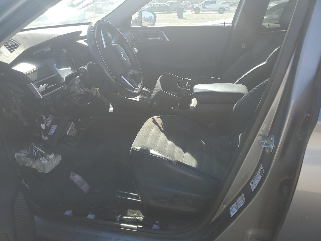 2022 MITSUBISHI outlander