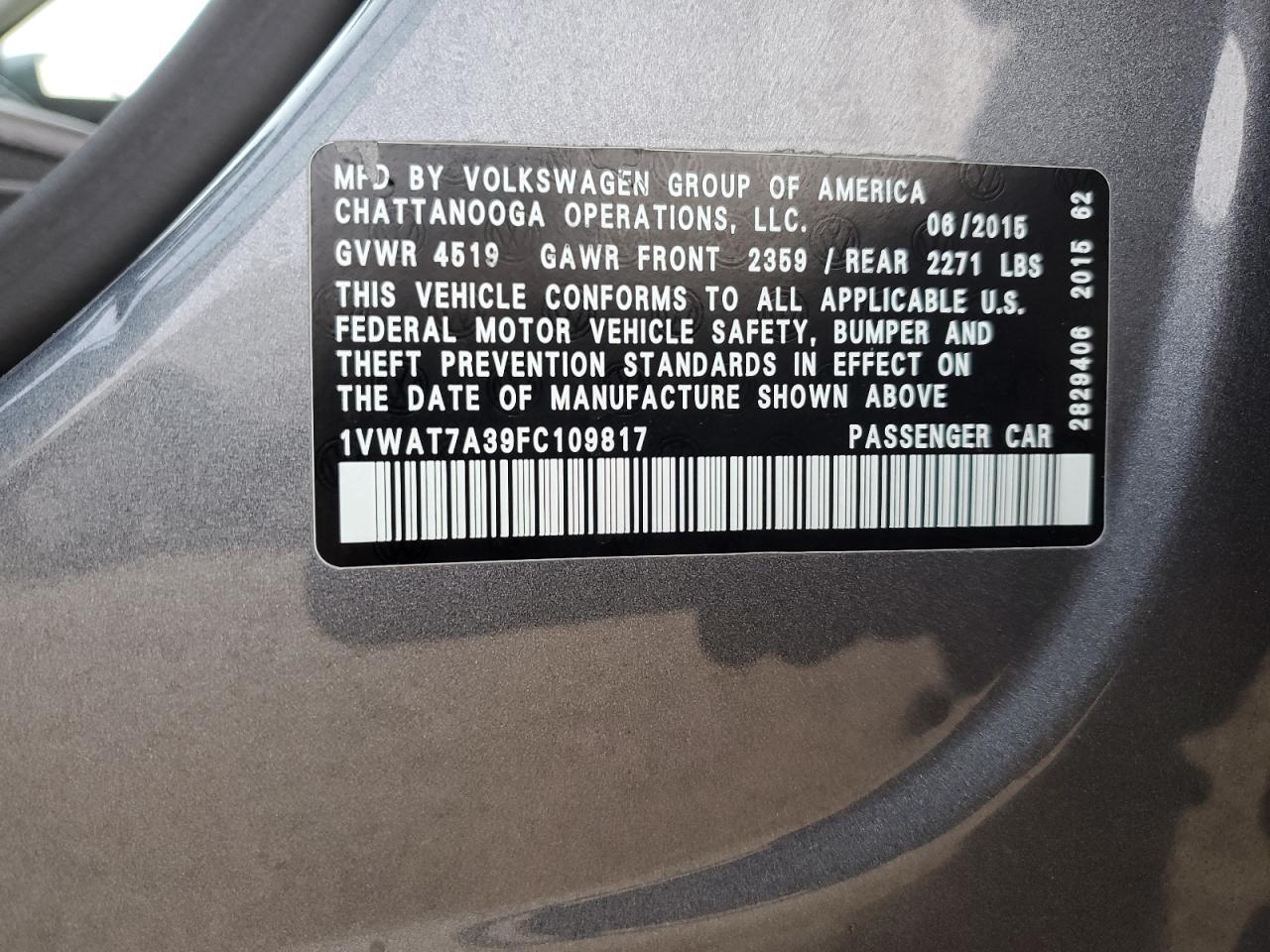 2015 VOLKSWAGEN Passat