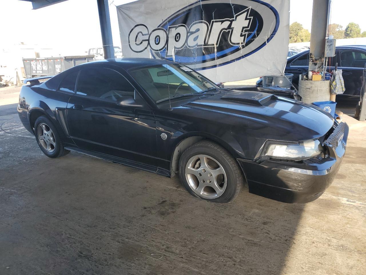 2004 FORD MUSTANG