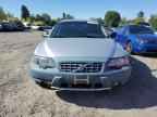 2002 VOLVO V70
