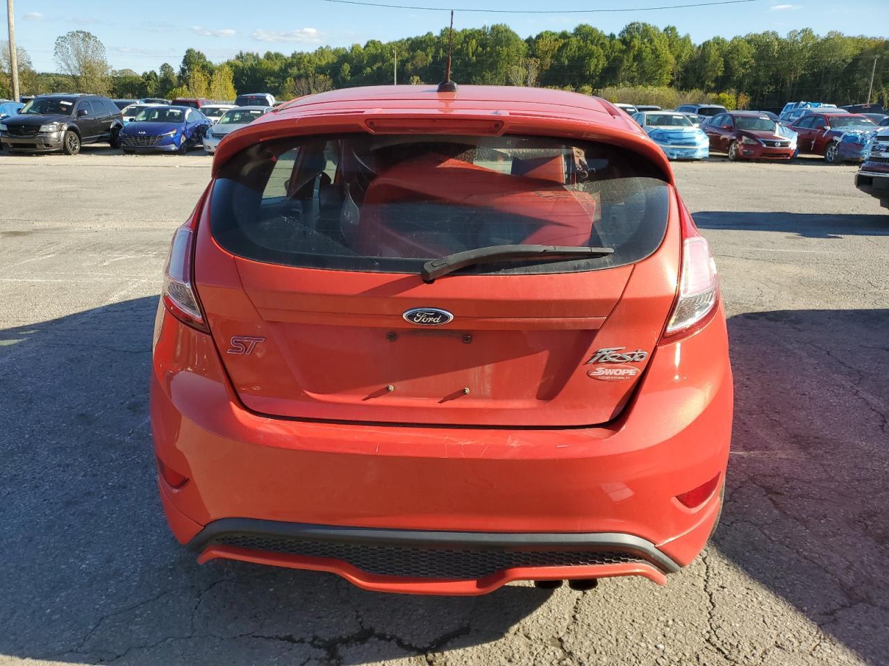 2014 FORD Fiesta