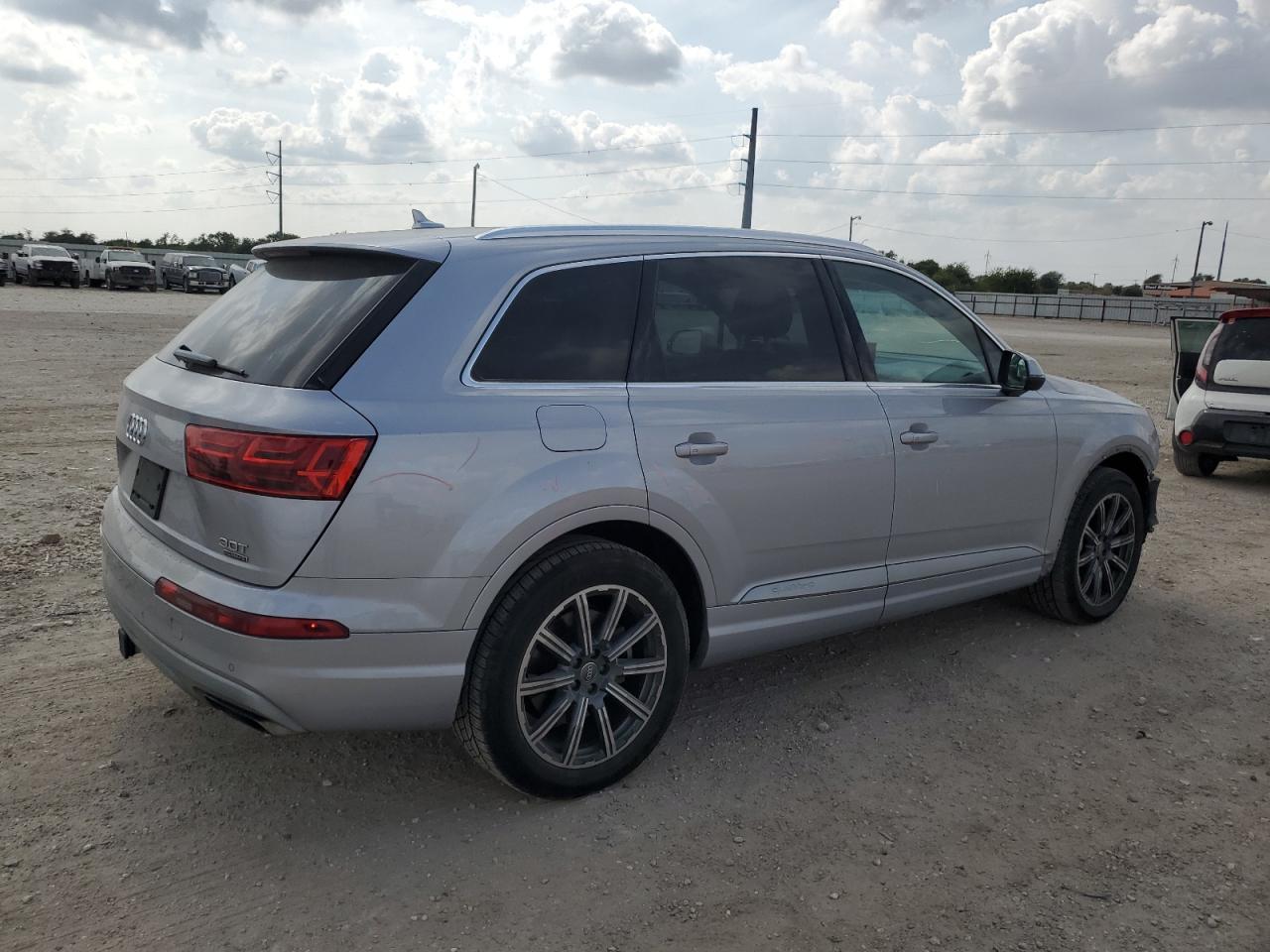 2017 AUDI Q7