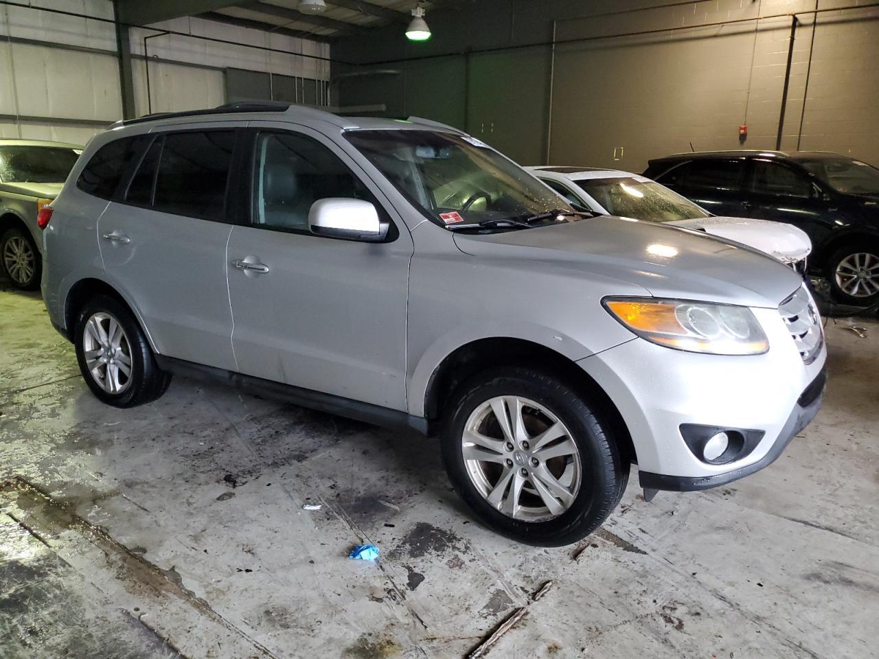 2011 HYUNDAI SANTA FE