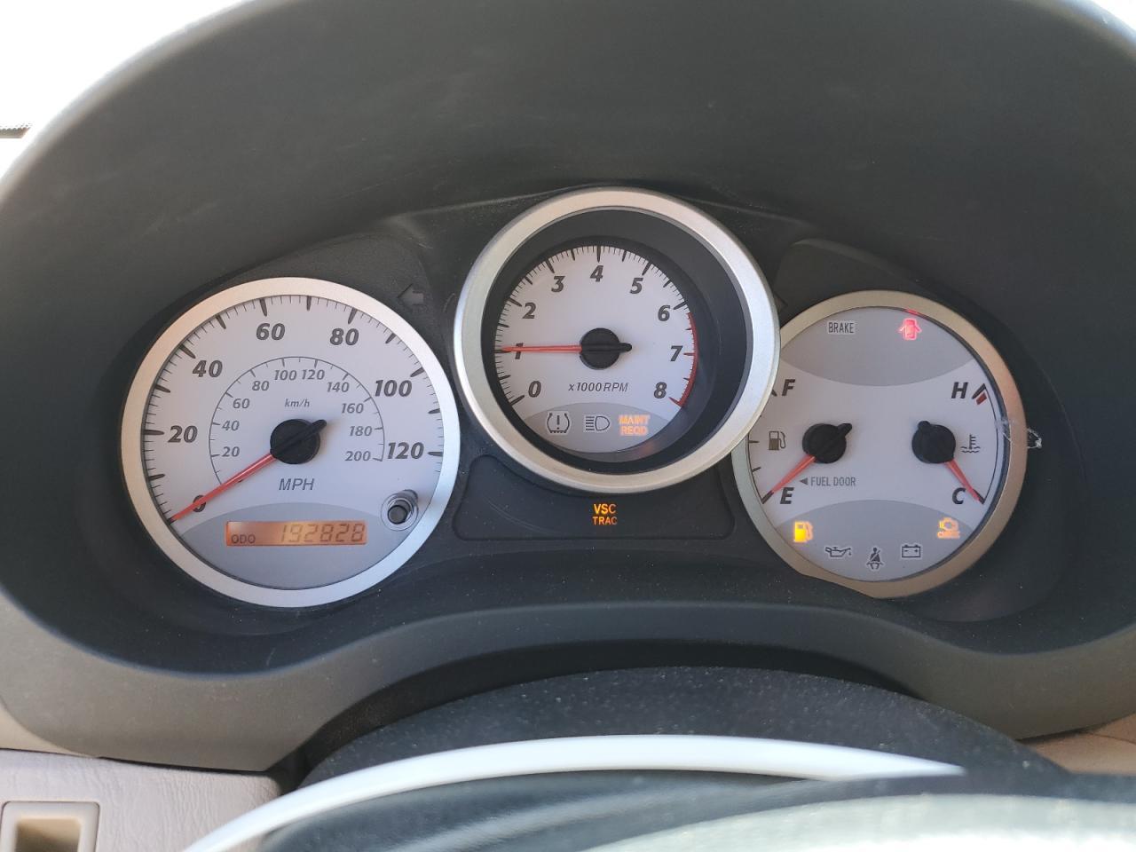 2004 TOYOTA RAV4