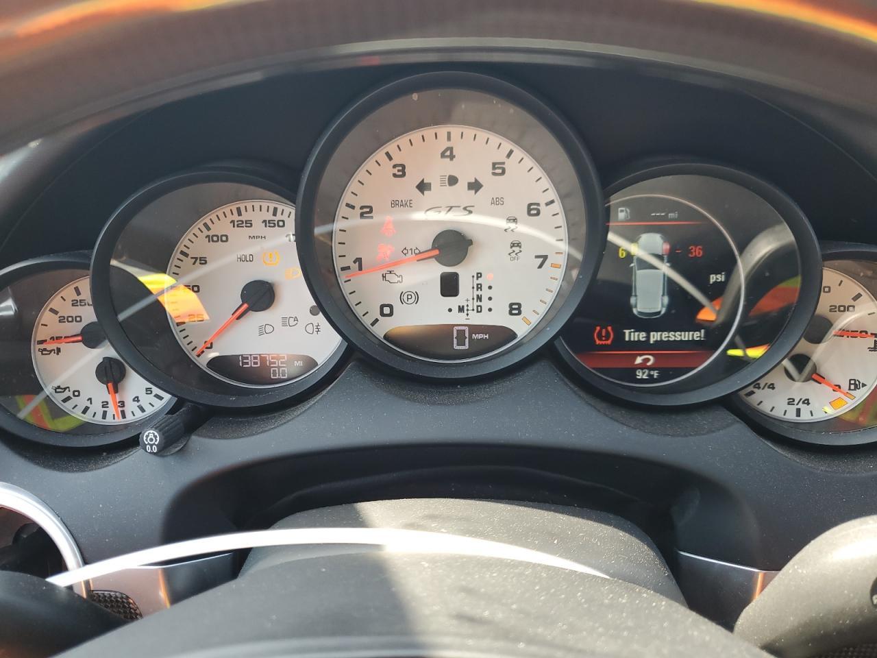 2014 PORSCHE CAYENNE