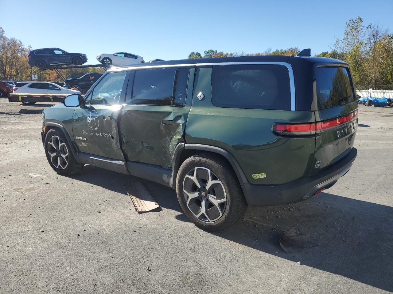 2024 RIVIAN R1s