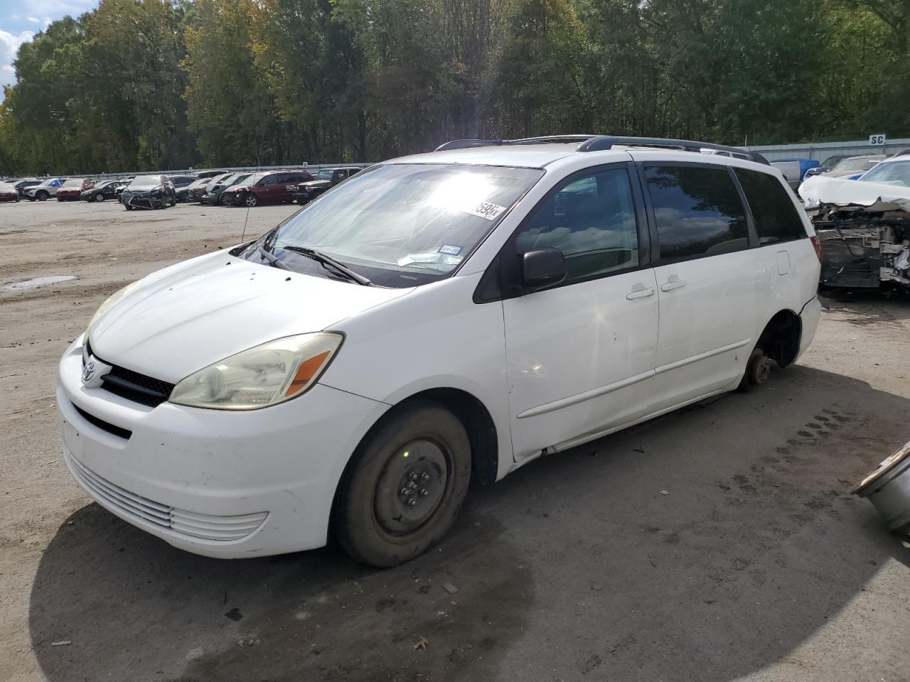 2004 TOYOTA SIENNA