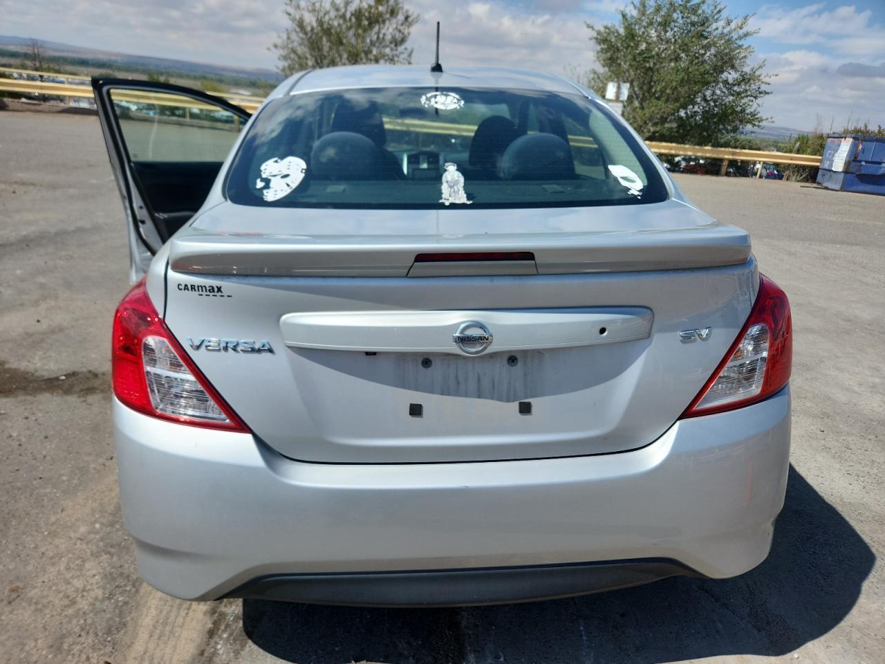 2019 NISSAN VERSA