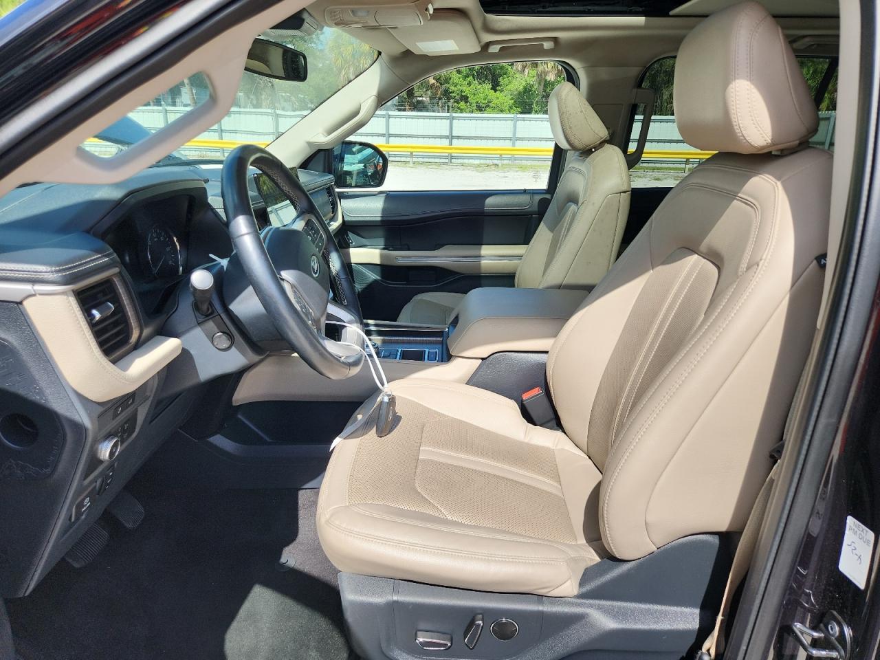 2022 FORD Expedition