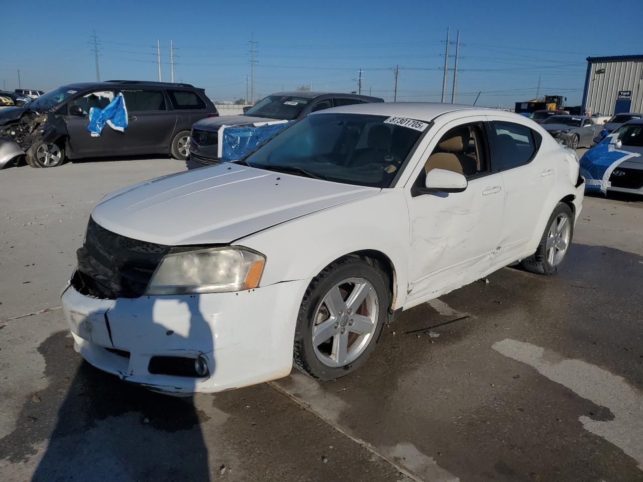 2013 DODGE Avenger