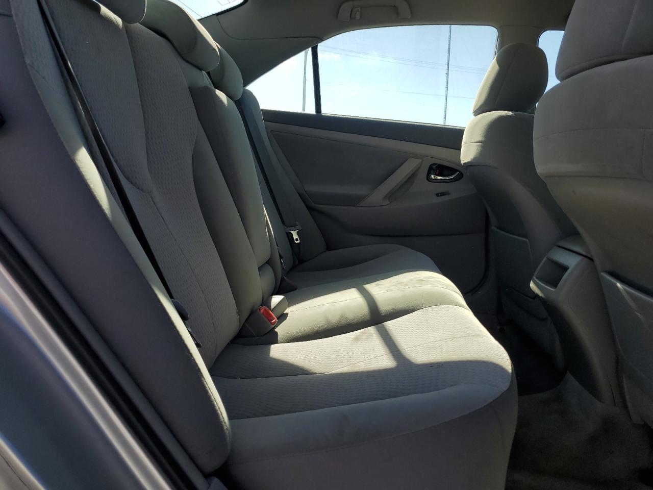2011 TOYOTA CAMRY