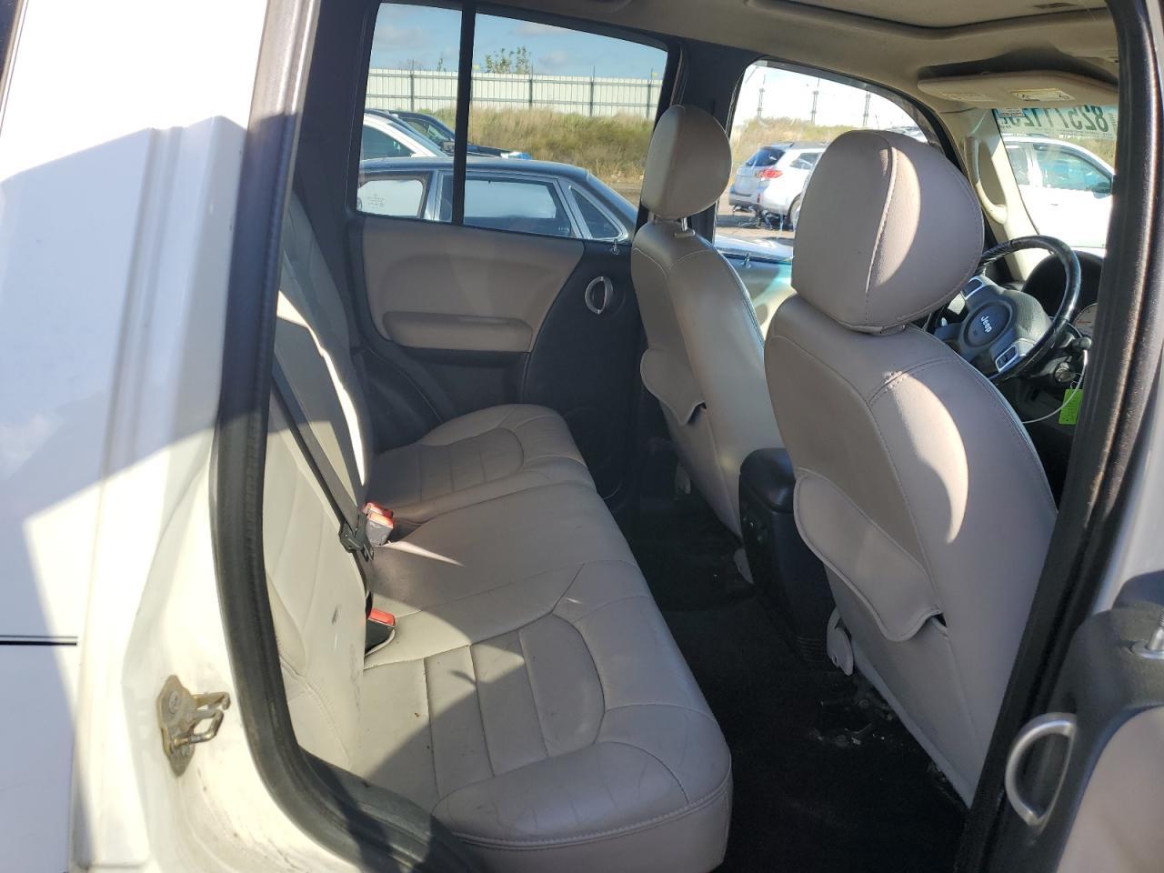 2002 JEEP Liberty
