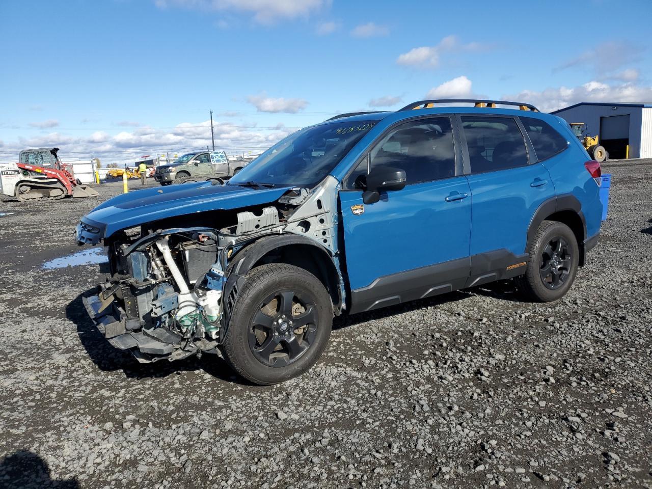 2022 SUBARU FORESTER