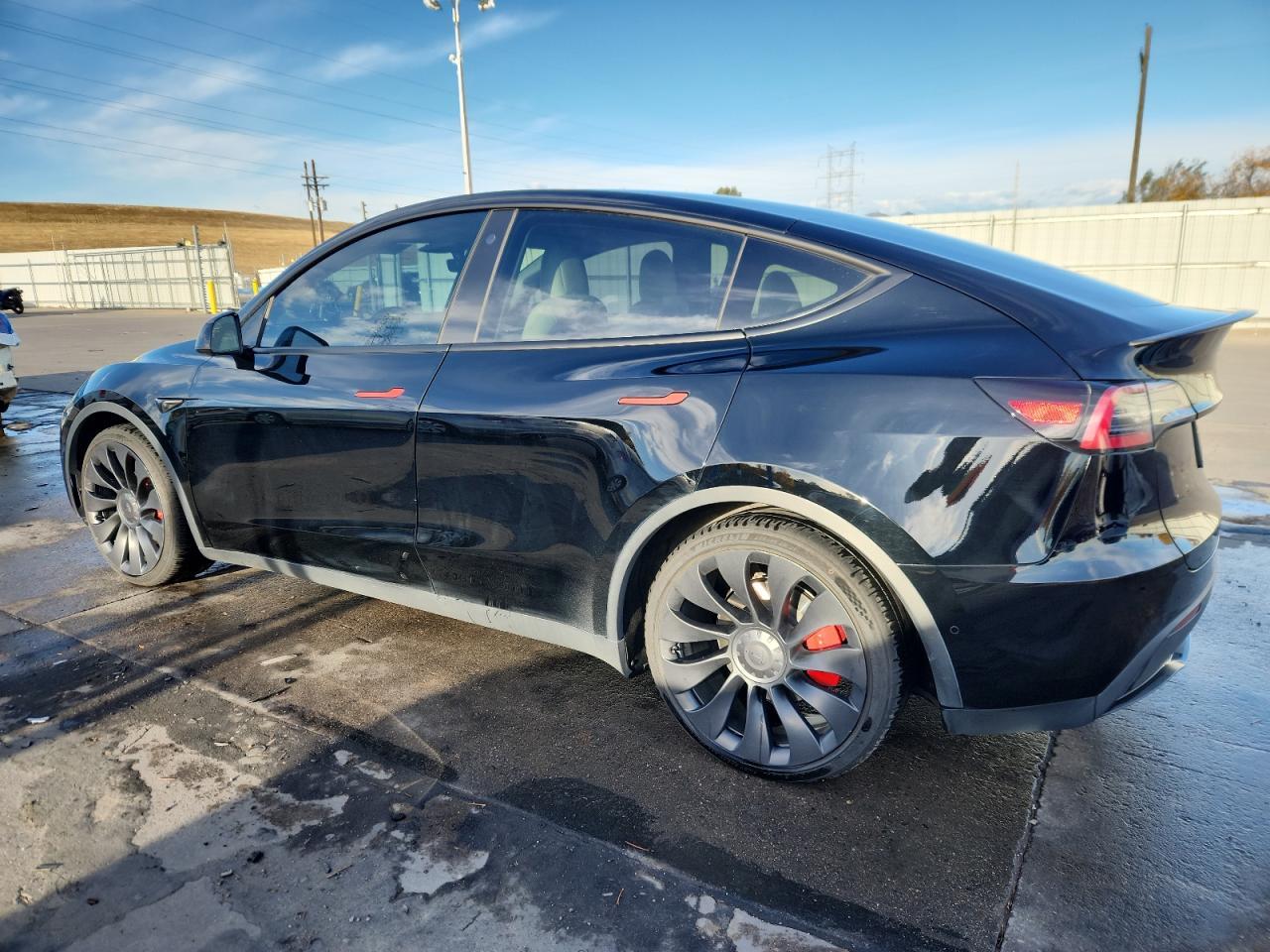 2023 TESLA MODEL Y