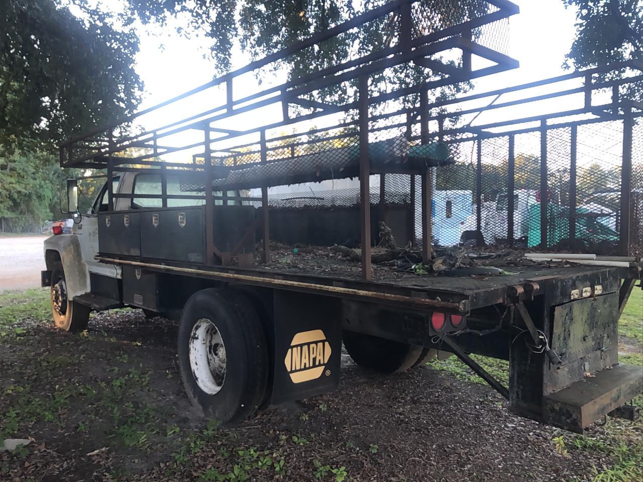 1990 FORD F700