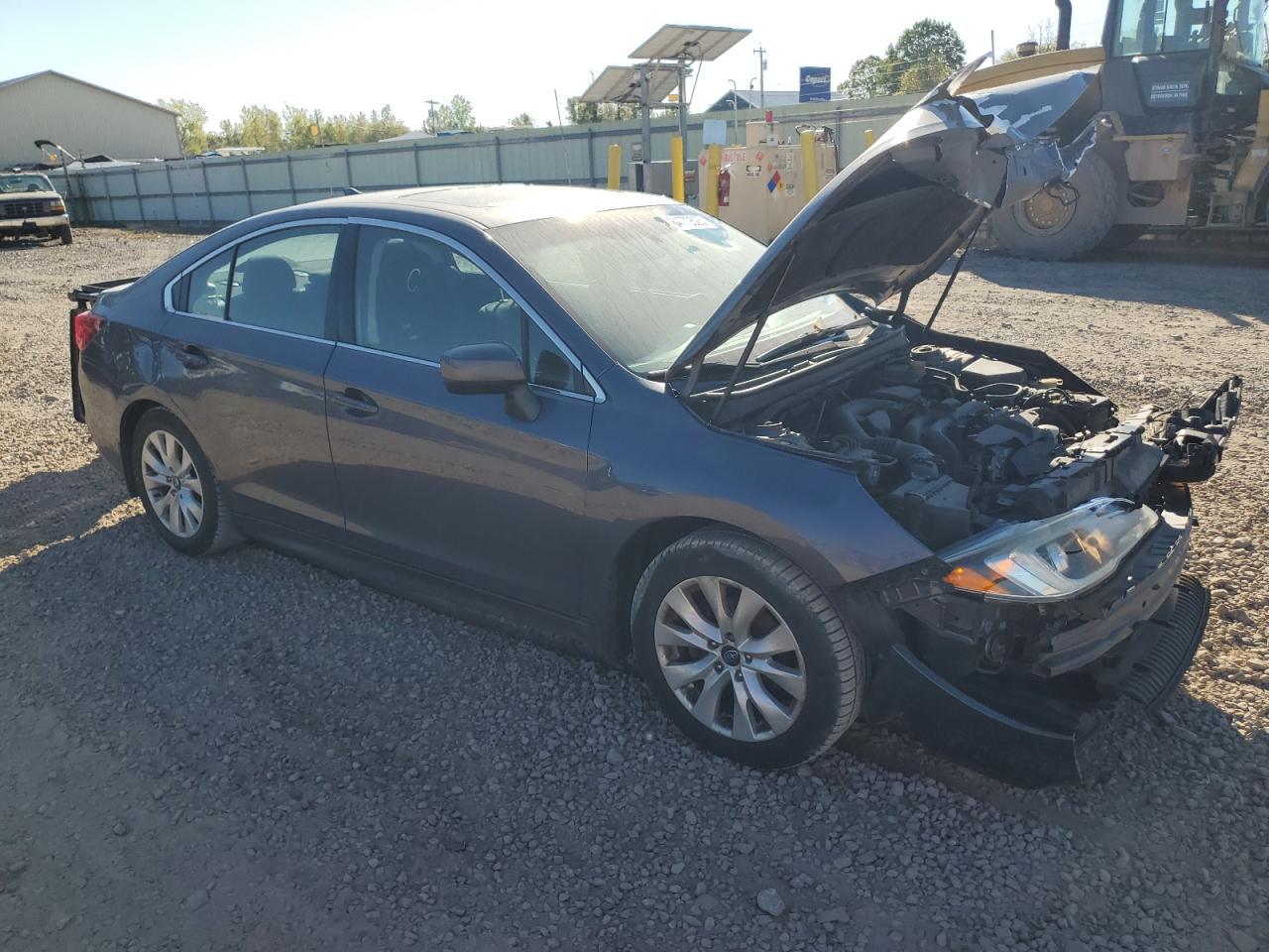 2016 SUBARU Legacy