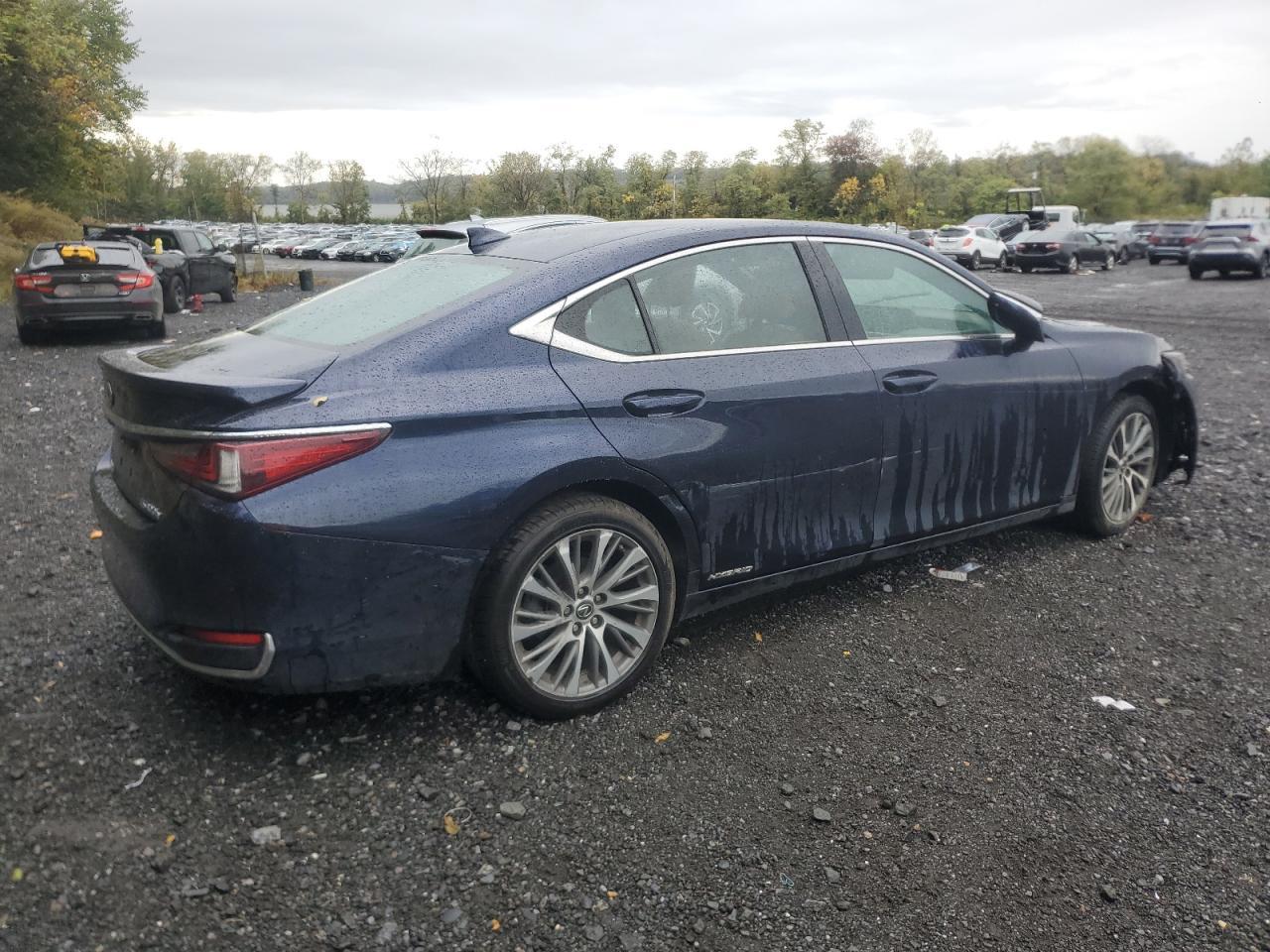 2021 LEXUS Es