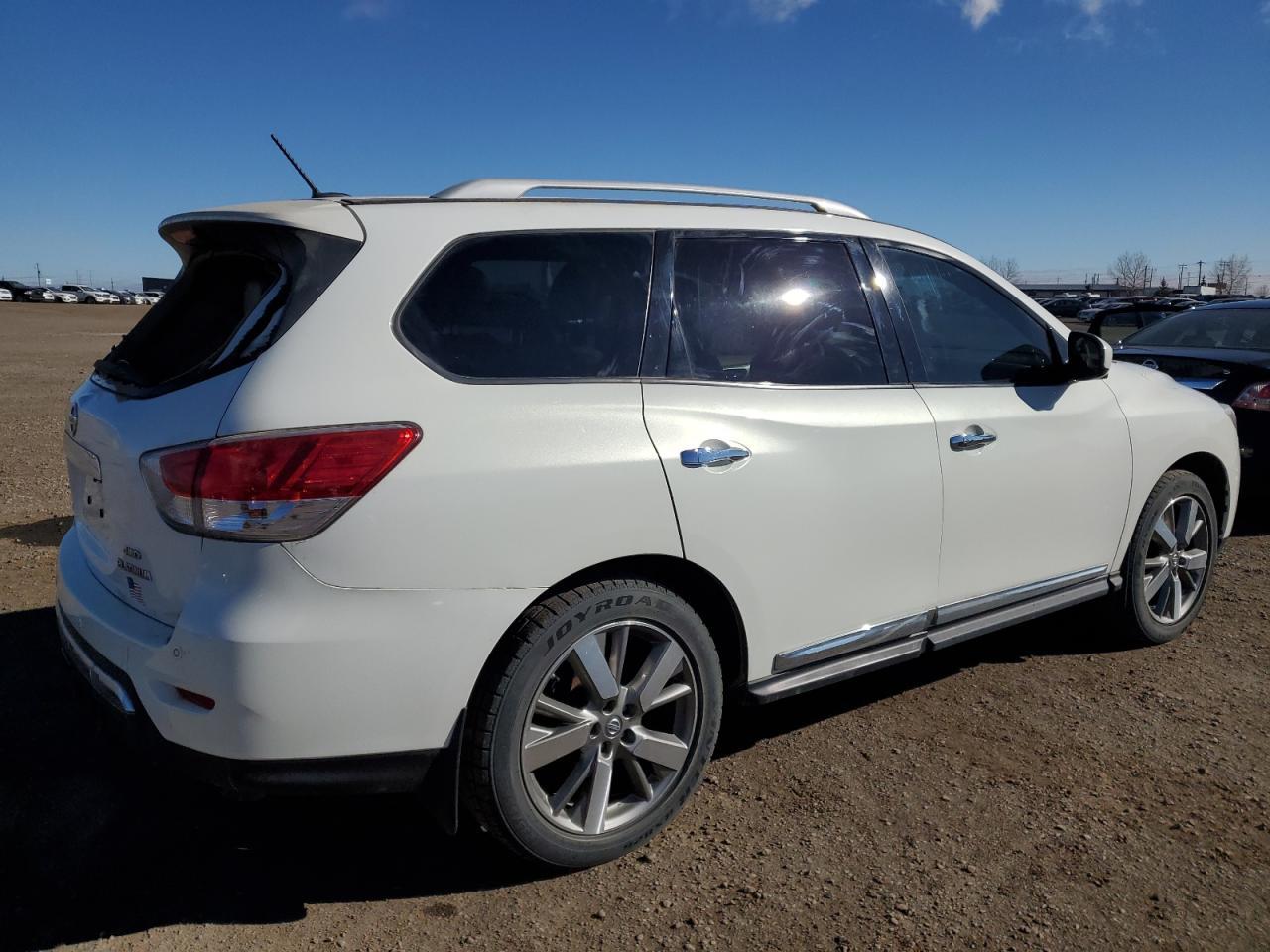 2013 NISSAN PATHFINDER