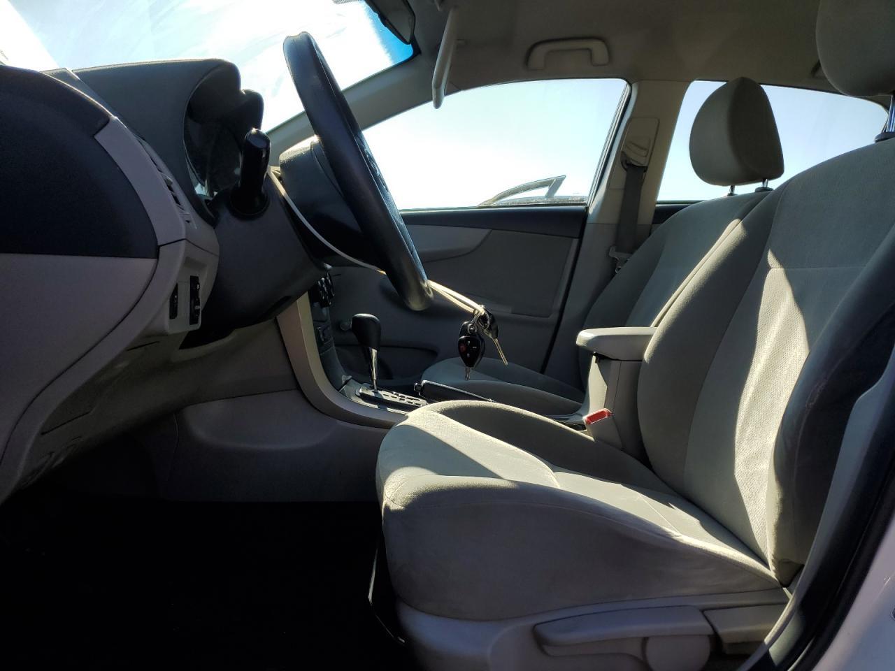 2011 TOYOTA COROLLA