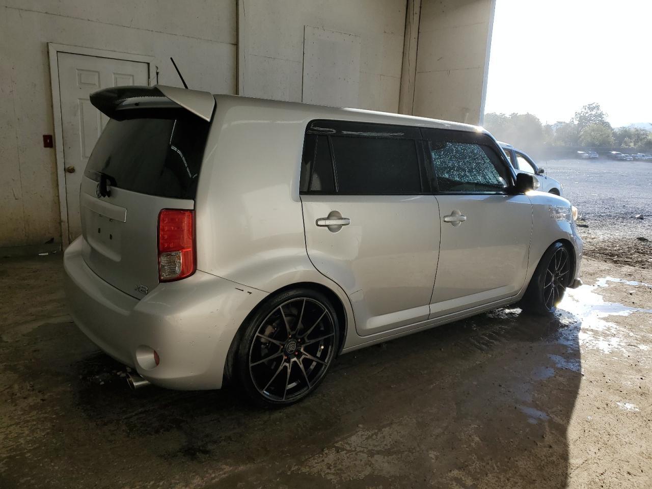 2012 TOYOTA SCION