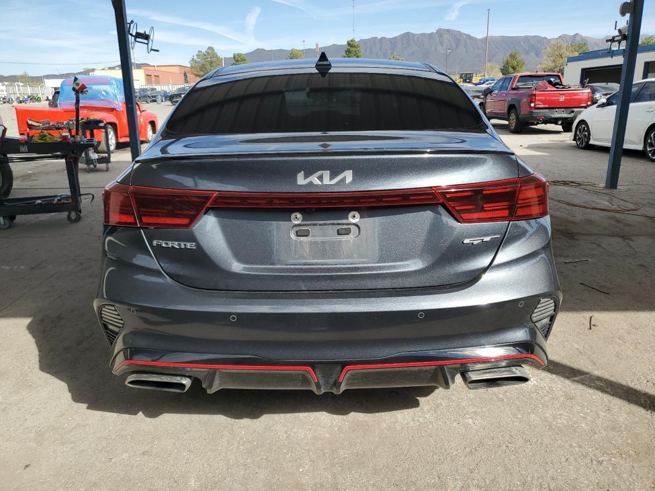 2023 KIA FORTE