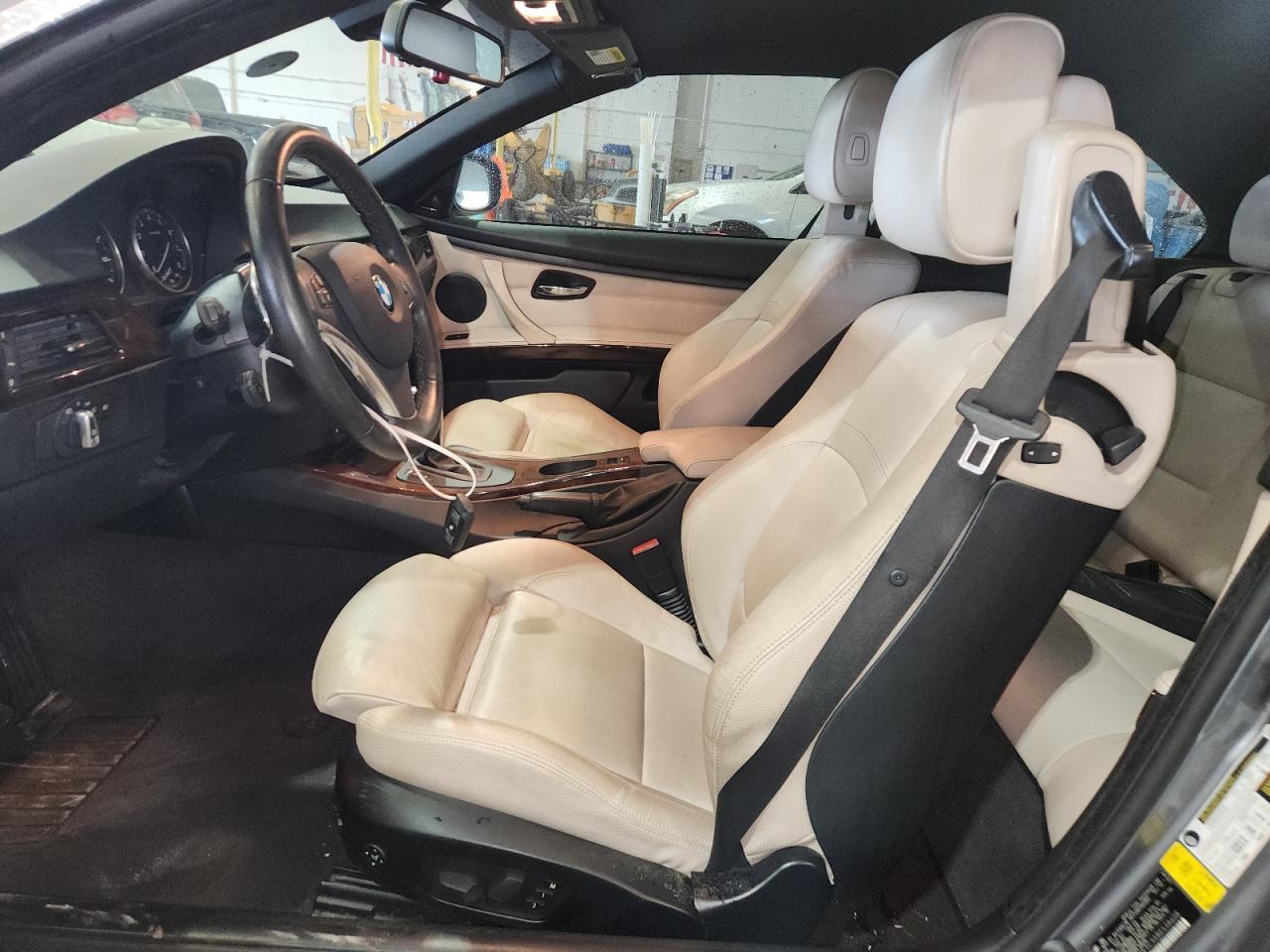 2011 BMW 3 SERIES