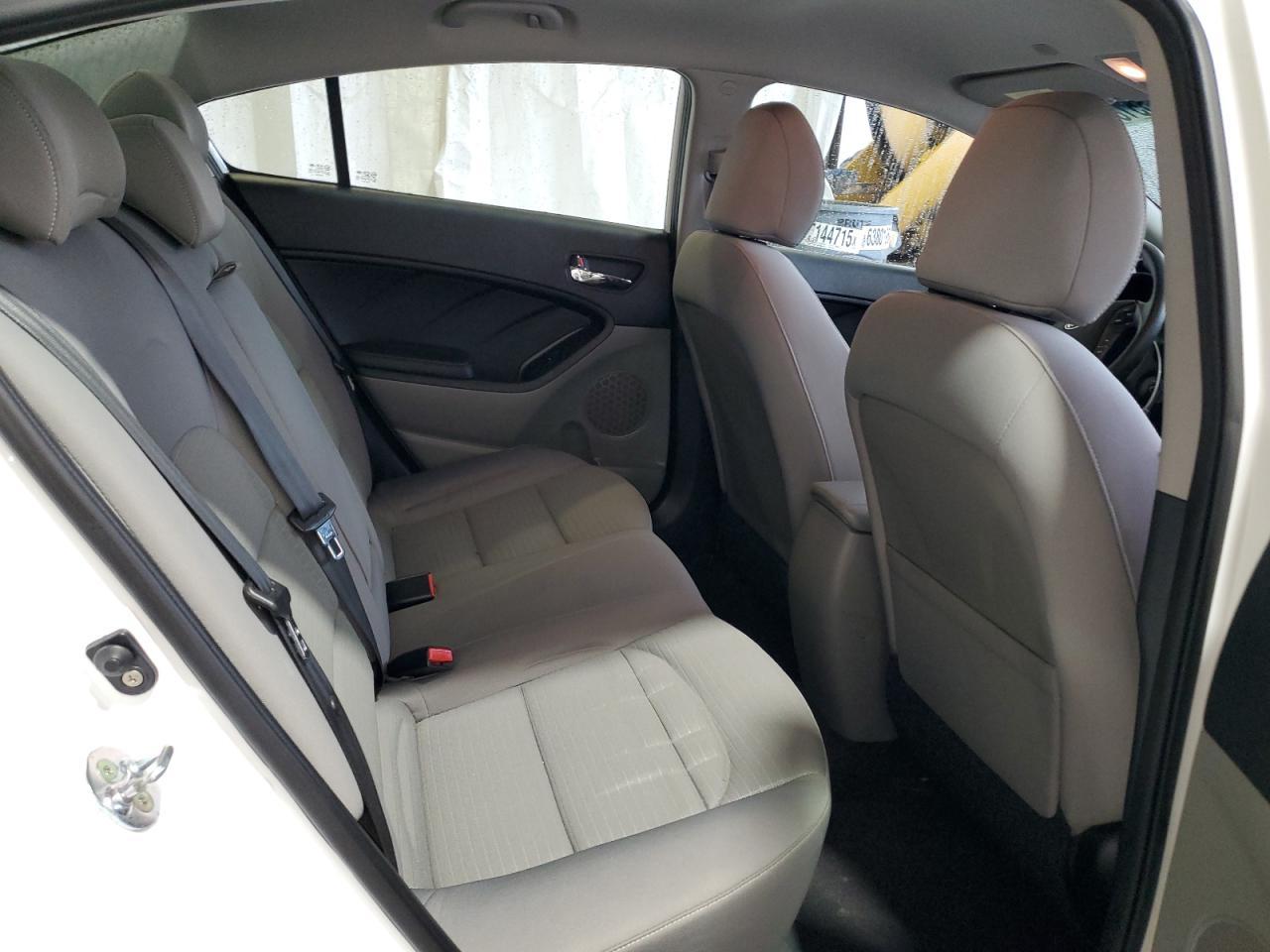 2016 KIA FORTE