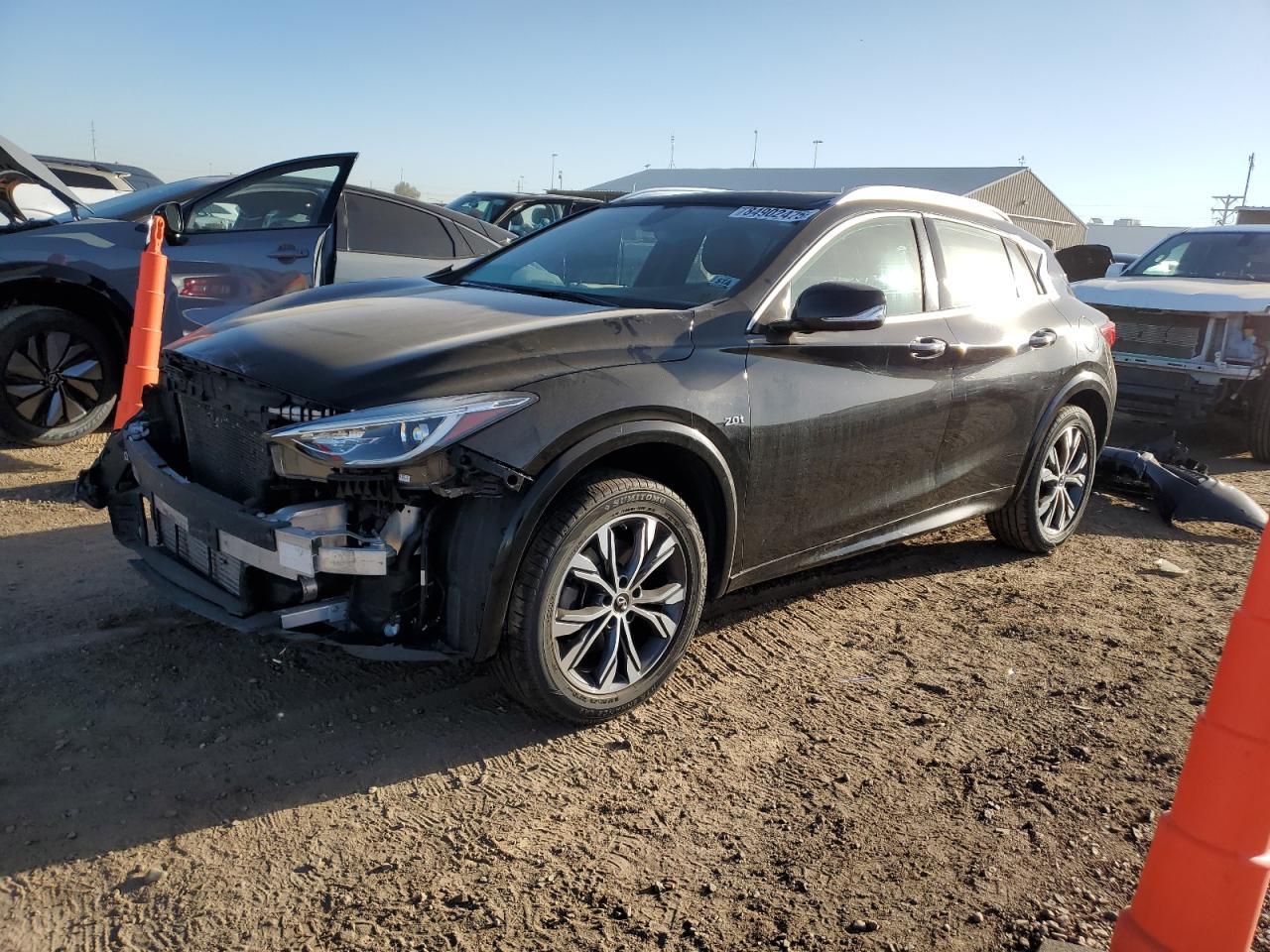 2017 INFINITI QX30