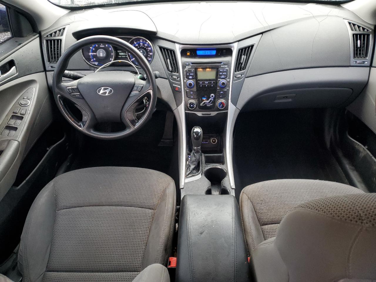 2011 HYUNDAI SONATA