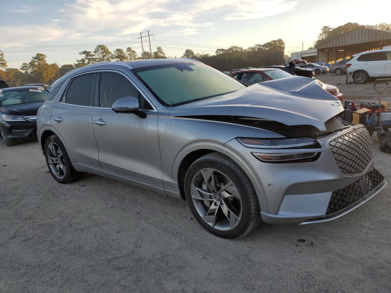 2024 GENESIS GV70